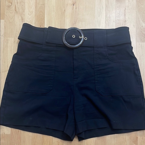 INC International Concepts High Wide Waist Shorts Women’s 8 Black Tailored Belt - Picture 1 of 8